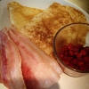 Dagens lunch:

Raggmunk m. stekt fläsk och rårörda lingon!

Välkomna!