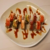 Hashi Specialitet
En rainbow roll, passar perfekt till en regnig dag