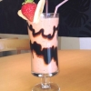 Frish fruit juice with chocolate sauce .
Jättegott 