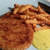 Dagens lunch; Schnitzel med pommes och bearnaisesås,33 cl dryck för 59kr. Välkomna!