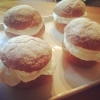 Missa inte våra mjölkfria, veganska semlor. Givetvis har vi även vanliga.