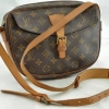 Louis Vuitton Jeune Fille Shoulder Bag monogram Canvas! Perfect vintage pre owned condition.