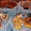 Luciafirande närmar sig och nu får du köpa ekologiskt och hembakt  lusse-fikabröd , pepparkakor, julgodis och fröknäckebröd samt egen Caféets pepparkaksdeg!