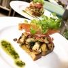 Bruschetta ai funghi con prosciutto.
#panefresco #femmangbg