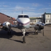 En Beech 100 SE-LDL på Bromma flygplats